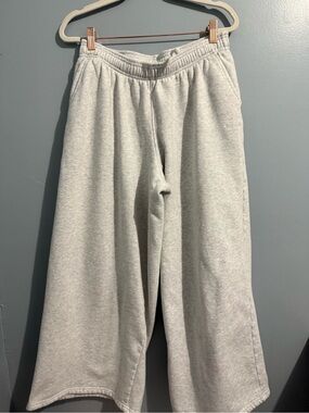 Garage Grey Sweatpants Size Medium